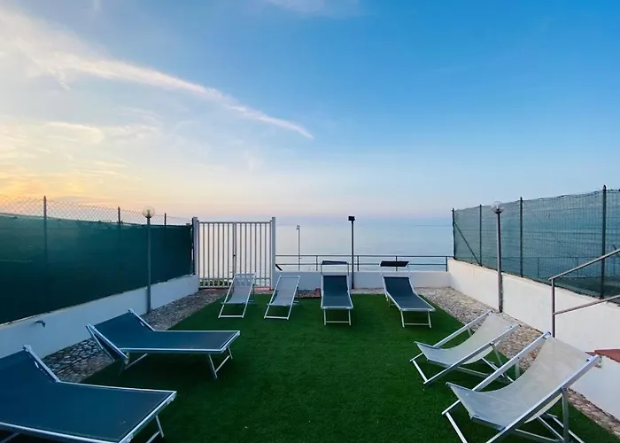 Sfondo Blu Villa sul mare