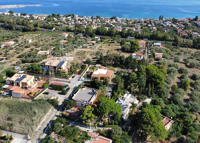 Splendida Villa Immersa Nella Natura - Villa Salina Trabia