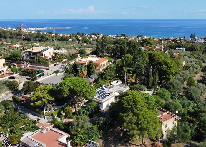 Splendida Villa immersa nella natura - Villa Salina Trabia